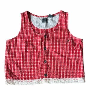 Vintage 90s Lizwear red and white seersucker cropped top with lace trim